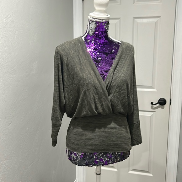 Green envelope Los Angeles med green worn once - Picture 1 of 4